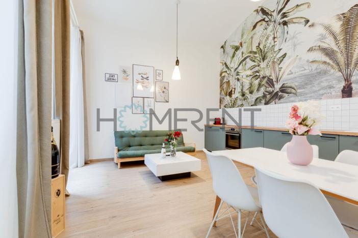 Prodej bytu 2+kk, Praha - Karlín, Prvního pluku, 53 m2