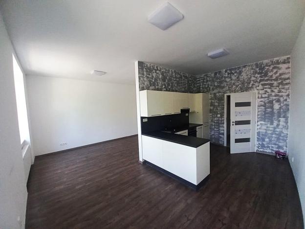 Pronájem bytu 1+kk, Náchod, Na Letné, 39 m2