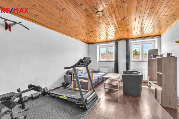 Prodej bytu 2+1, Hostinné, Náměstí, 70 m2