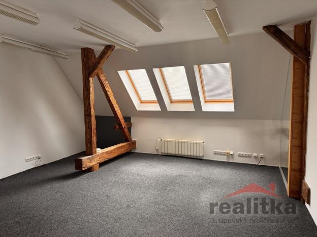 Pronájem kanceláře, Opava, Růžová, 117 m2