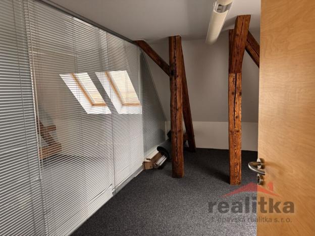 Pronájem kanceláře, Opava, Růžová, 117 m2