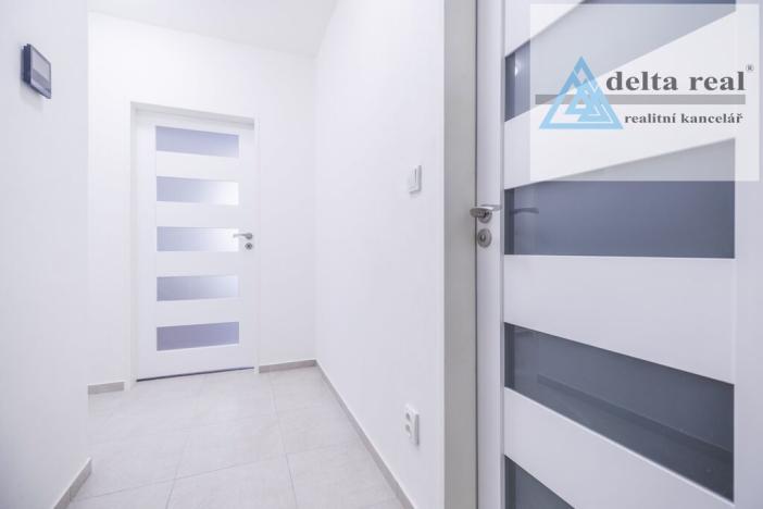 Prodej bytu 2+kk, Šumperk, Jesenická, 60 m2