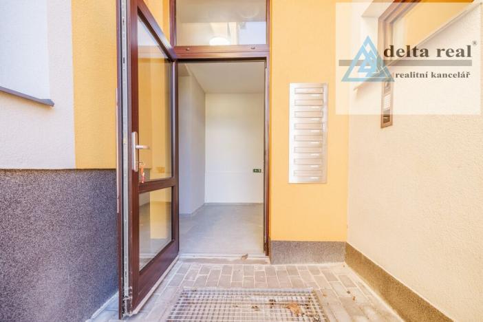 Prodej bytu 2+kk, Šumperk, Jesenická, 60 m2