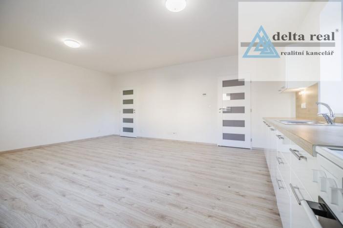 Prodej bytu 2+kk, Šumperk, Jesenická, 51 m2