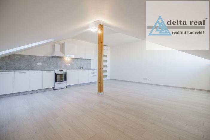 Prodej bytu 2+kk, Šumperk, Jesenická, 71 m2