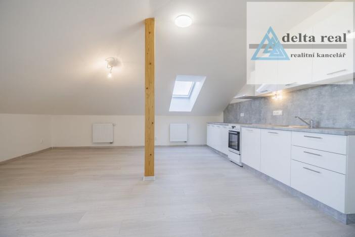 Prodej bytu 2+kk, Šumperk, Jesenická, 71 m2