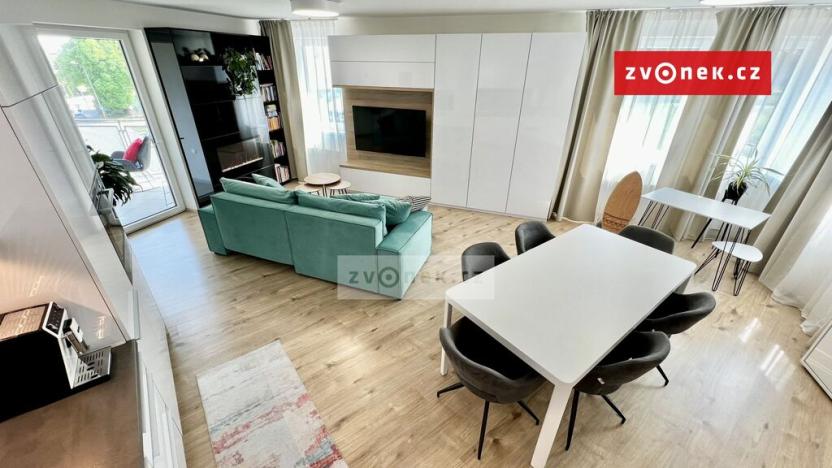 Prodej bytu 2+kk, Zlín - Malenovice, třída Svobody, 66 m2