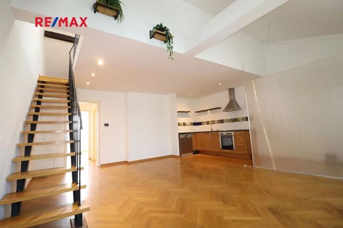 Pronájem bytu 3+kk, Praha - Vyšehrad, Neklanova, 101 m2