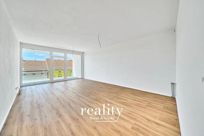 Prodej bytu 4+kk, Znojmo, Jarošova, 110 m2