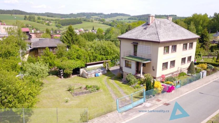 Prodej rodinného domu, Pecka, 134 m2