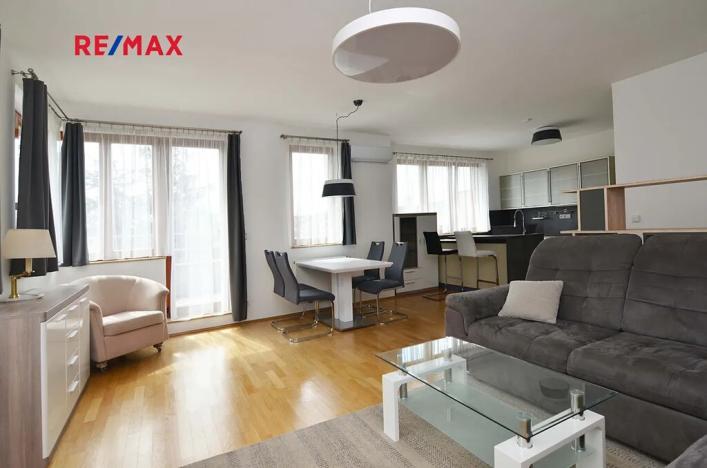 Pronájem bytu 2+kk, Praha - Vinohrady, Perucká, 73 m2