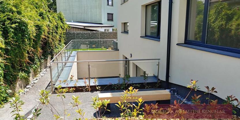 Prodej komerční nemovitosti, Praha - Kyje, Vodňanská, 62 m2