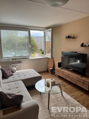 Pronájem bytu 2+kk, Praha - Hloubětín, Kardašovská, 43 m2