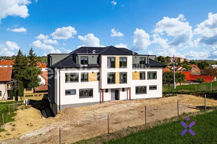 Prodej bytu 2+kk, Hovorany, 55 m2