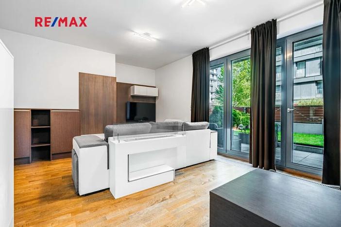 Prodej bytu 1+kk, Praha - Žižkov, Olšanská, 37 m2