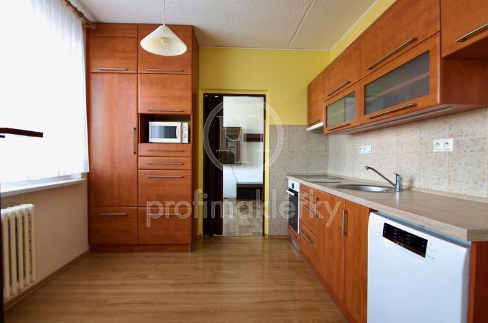 Prodej bytu 3+1, Moravský Krumlov, Sídliště, 61 m2