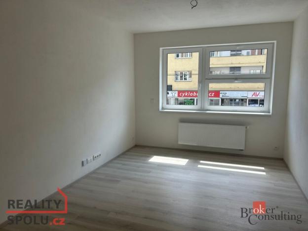 Pronájem bytu 1+kk, Brno - Trnitá, Křenová, 27 m2