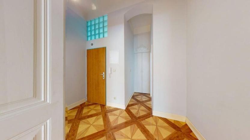 Prodej bytu 2+kk, Karlovy Vary, Svahová, 77 m2