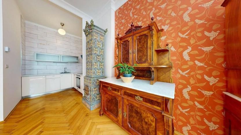 Prodej bytu 2+kk, Karlovy Vary, Svahová, 77 m2