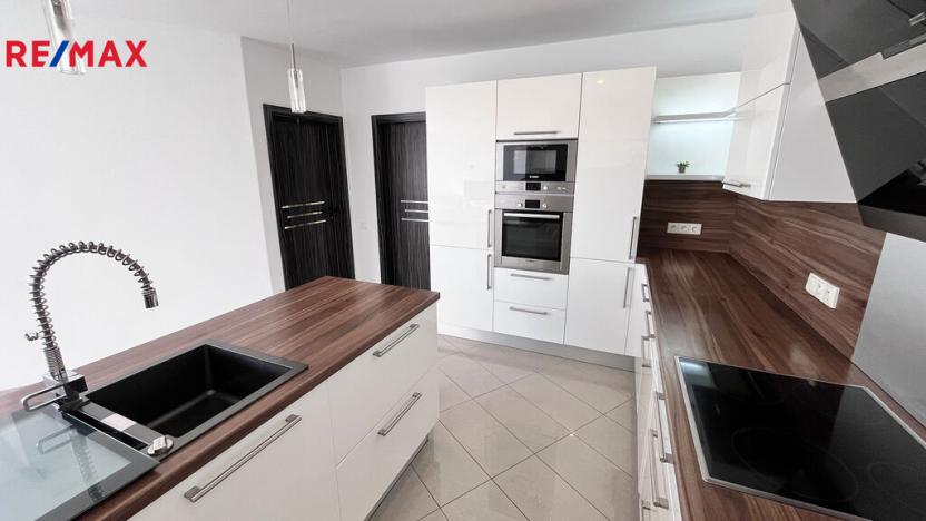 Prodej bytu 4+kk, Pelhřimov, Dolnokubínská, 119 m2