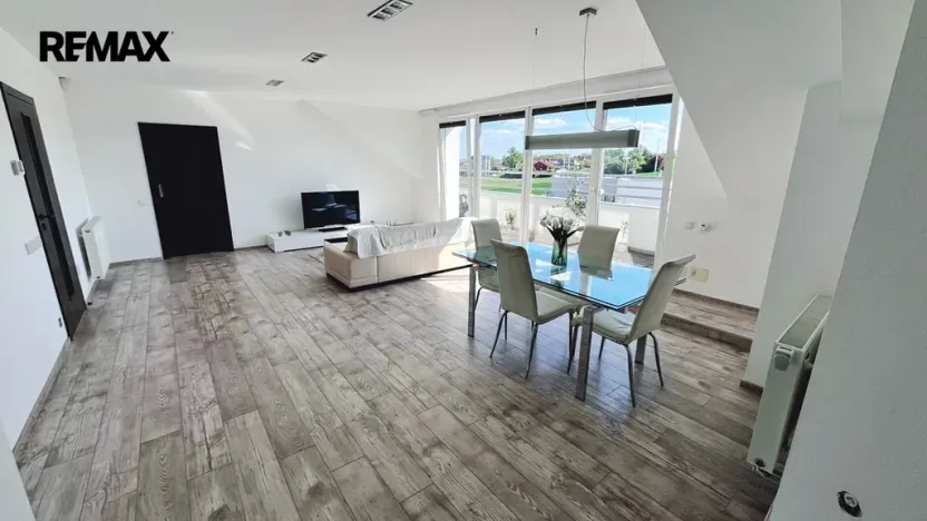 Prodej bytu 4+kk, Pelhřimov, Dolnokubínská, 119 m2