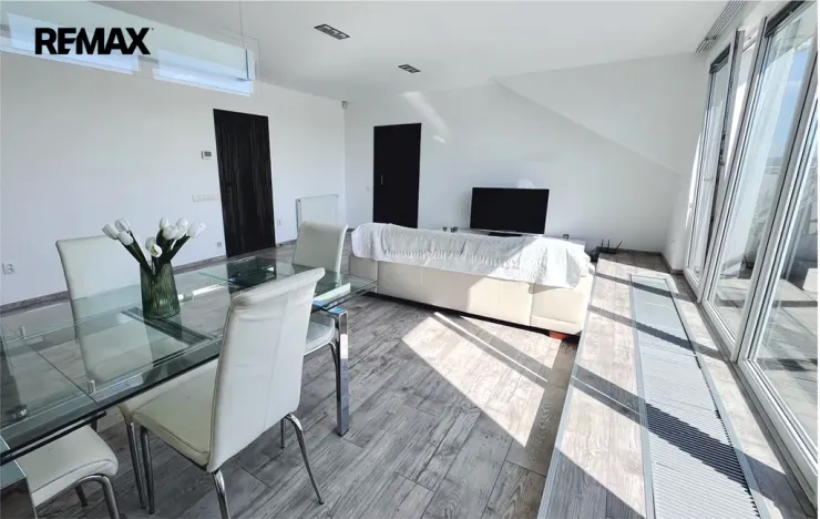 Prodej bytu 4+kk, Pelhřimov, Dolnokubínská, 119 m2