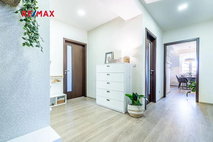 Prodej bytu 4+kk, Ostrovačice, Kníničská, 98 m2