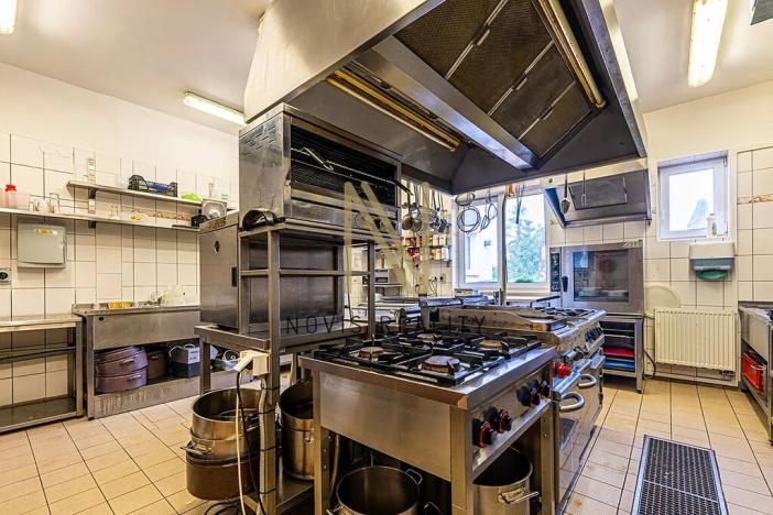 Pronájem restaurace, Letiny, 646 m2