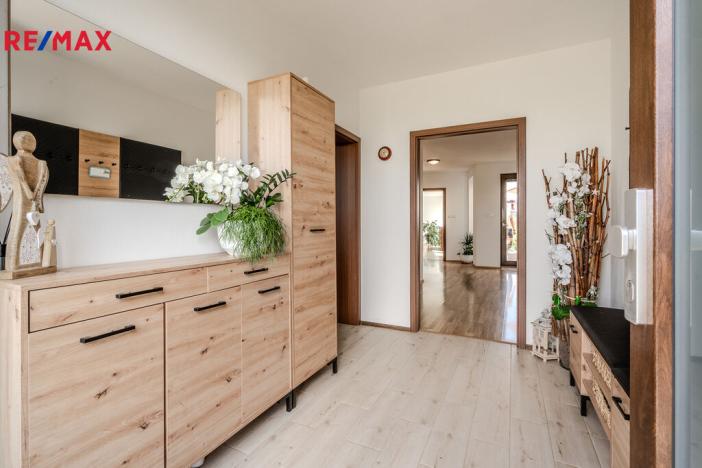 Prodej rodinného domu, Oponešice, 280 m2