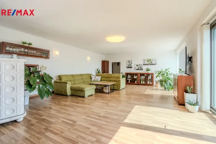 Prodej rodinného domu, Oponešice, 280 m2