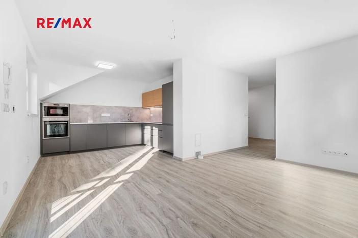 Pronájem bytu 4+kk, Vochov, 80 m2