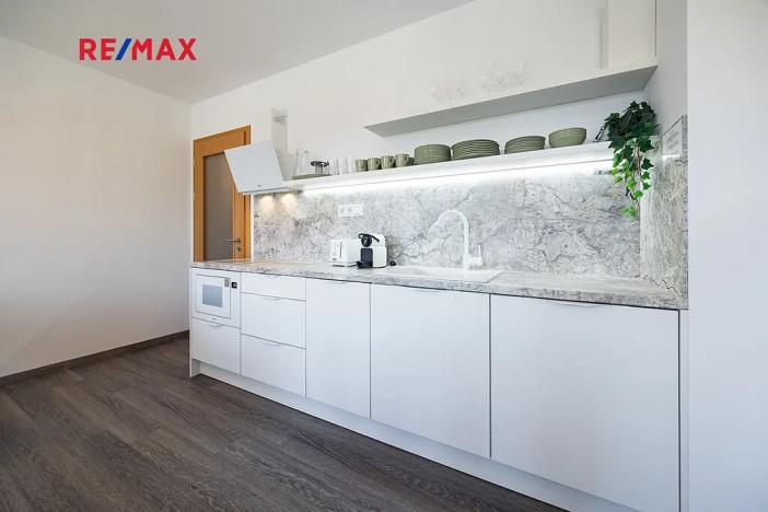 Prodej bytu 2+kk, Abertamy, Vítězná, 46 m2