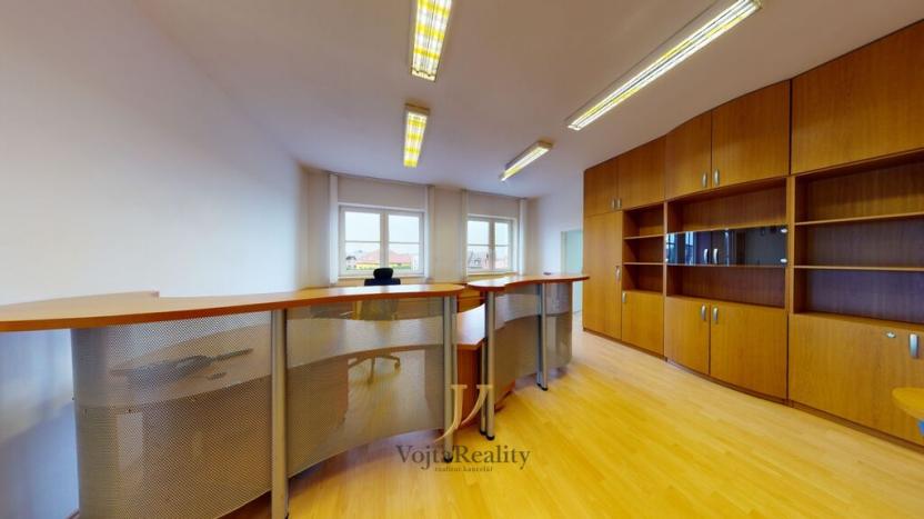 Pronájem kanceláře, Kožušany-Tážaly, 195 m2