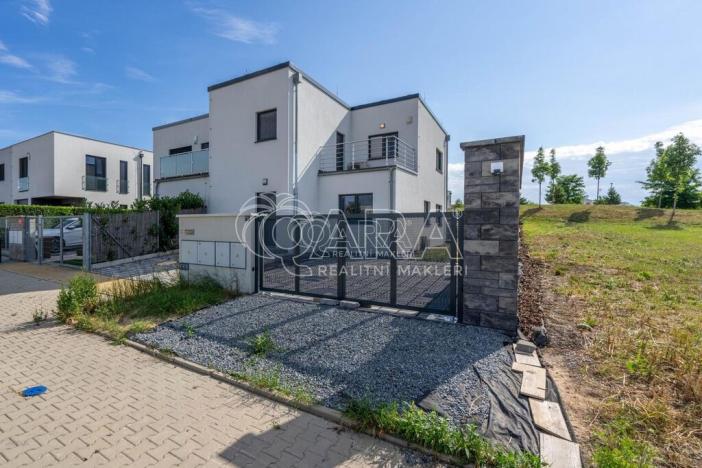 Pronájem bytu 2+kk, Praha - Dolní Počernice, Matěje Hůlky, 65 m2