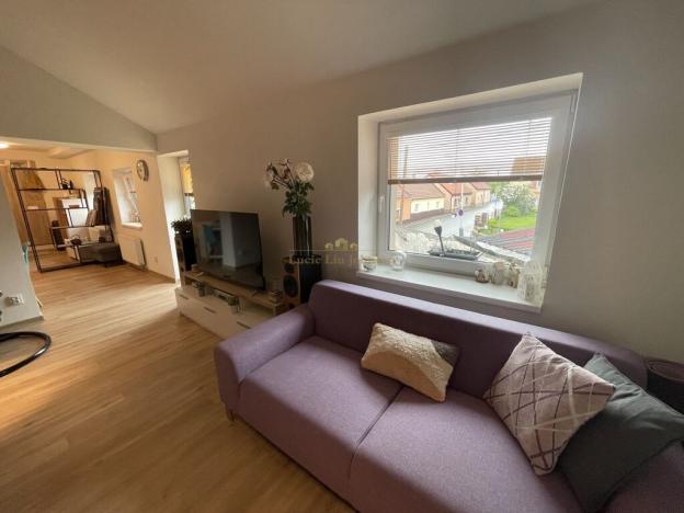 Prodej bytu 2+kk, Pletený Újezd, 9. května, 62 m2