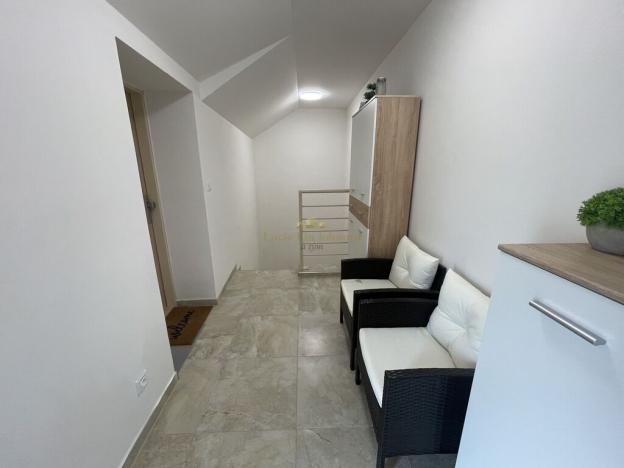 Prodej bytu 2+kk, Pletený Újezd, 9. května, 62 m2