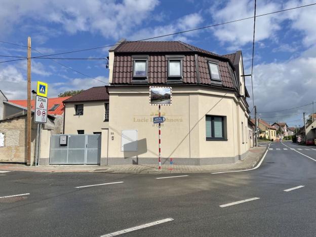 Prodej bytu 2+kk, Pletený Újezd, 9. května, 62 m2