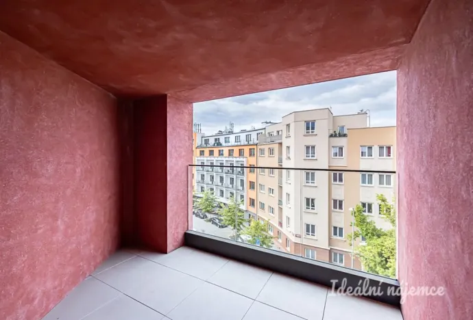 Pronájem bytu 1+kk, Praha - Žižkov, Basilejské náměstí, 42 m2