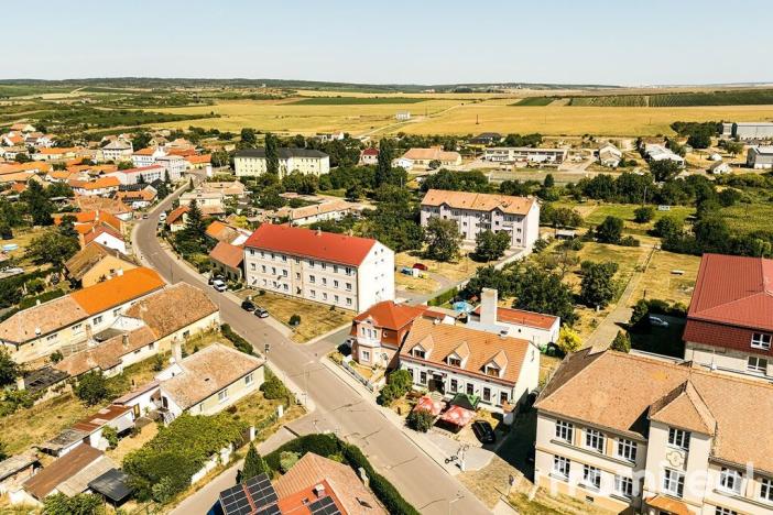 Prodej restaurace, Šatov, 340 m2