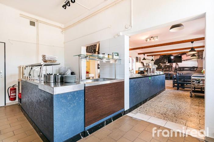 Prodej restaurace, Šatov, 340 m2