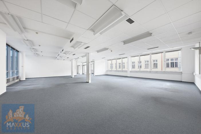 Pronájem kanceláře, Praha - Nové Město, Krakovská, 300 m2