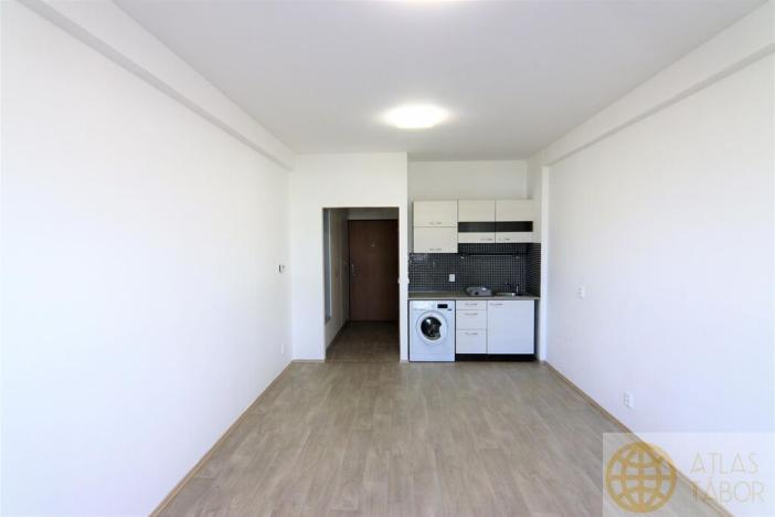 Pronájem bytu 1+kk, Tábor, Kpt. Jaroše, 20 m2