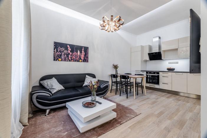 Pronájem bytu 2+kk, Praha - Holešovice, Šimáčkova, 48 m2