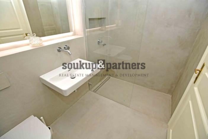 Pronájem bytu 3+1, Praha - Nové Město, Navrátilova, 97 m2