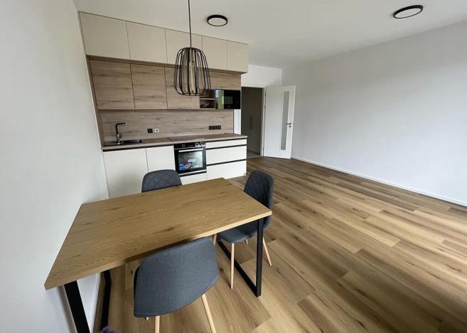 Pronájem bytu 2+kk, Praha - Horní Měcholupy, Milánská, 55 m2