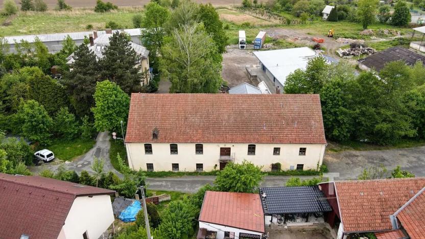 Prodej komerční nemovitosti, Lhota Rapotina, 1000 m2