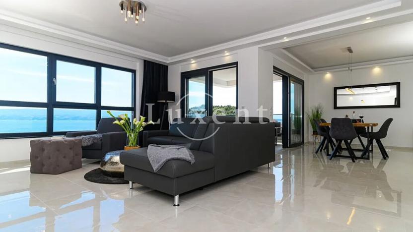 Prodej vily, Omiš, Chorvatsko, 460 m2