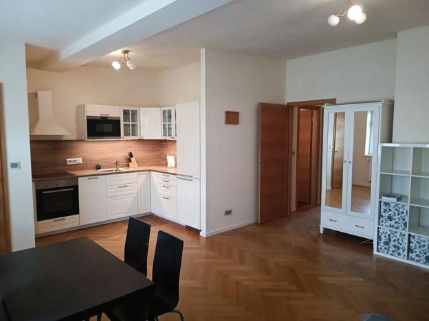 Pronájem bytu 2+kk, Praha - Smíchov, Holečkova, 58 m2