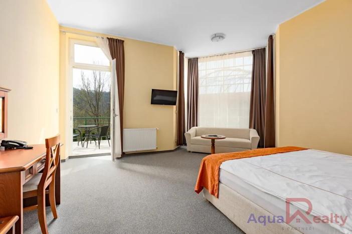Prodej ubytování, Karlovy Vary, Jarní, 989 m2