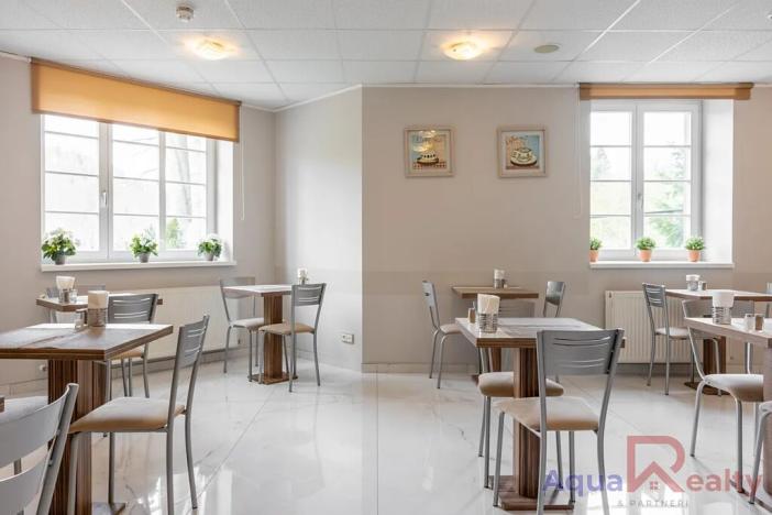 Prodej ubytování, Karlovy Vary, Jarní, 989 m2